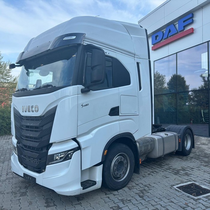 IVECO S-WAY